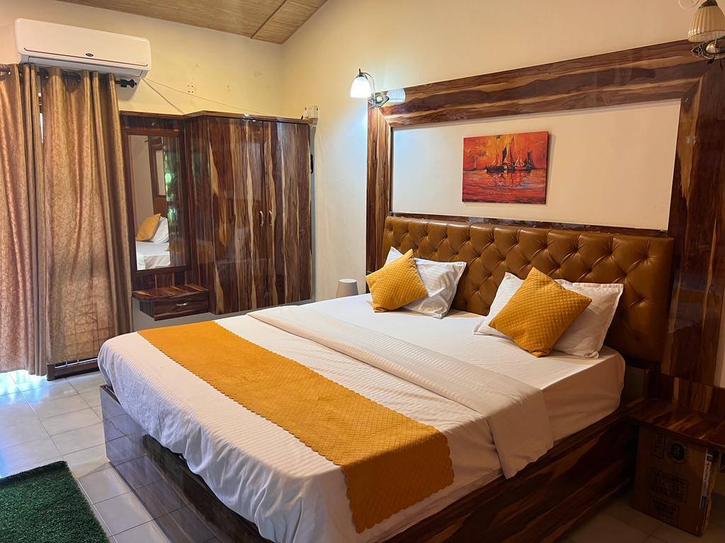 Interior detailing and decor